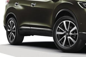 Nissan X-Trail (T32) Stripe Door Sills, Ice Chrome