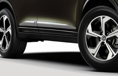 Nissan X-Trail (T32) Body Side Mouldings, K23 Silver